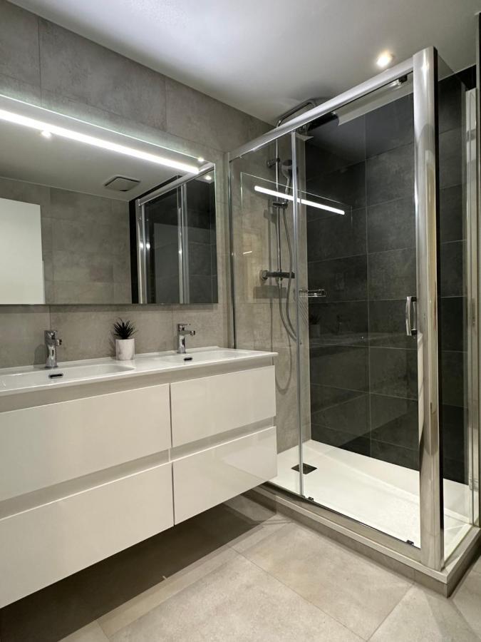 E1 Presidential Studios On High Floor With Stunning Sea Views Гибралтар Экстерьер фото